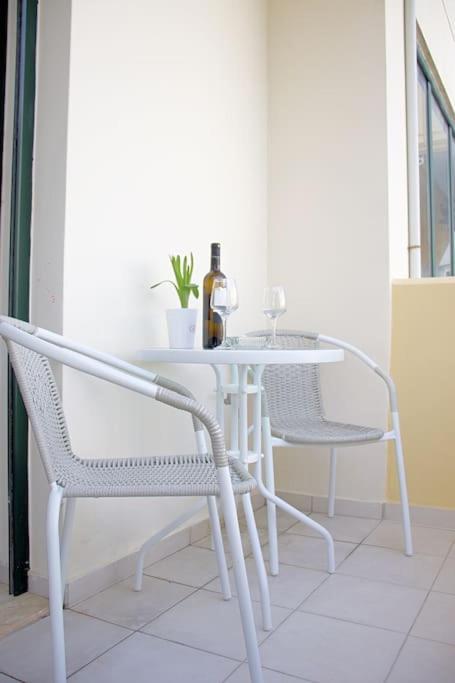Cozy Apartment In The Heart Of The City Heraklion Exterior foto